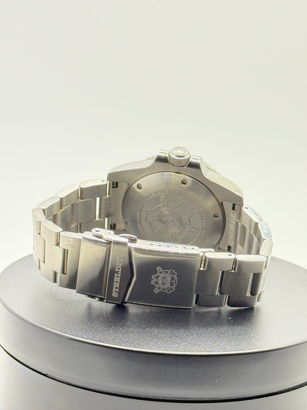 Steeldive SD1954 Automatic Dive Watch – 40.5mm, NH35, Sapphire, Ceramic Bezel, 300M