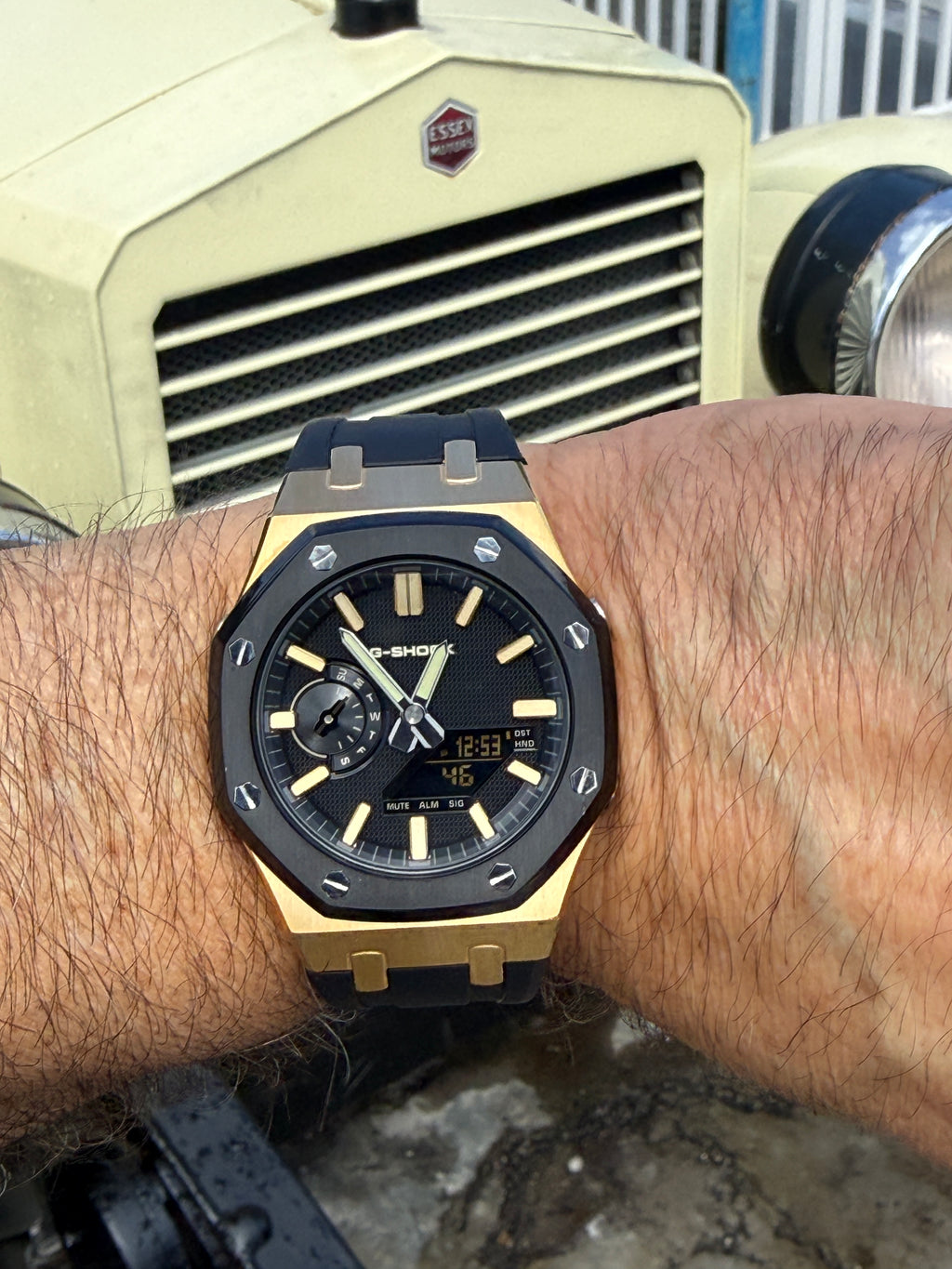 Casio G-SHOCK GA-2100 CasiOak Dark Gold Custom Mod Black & Gold Box