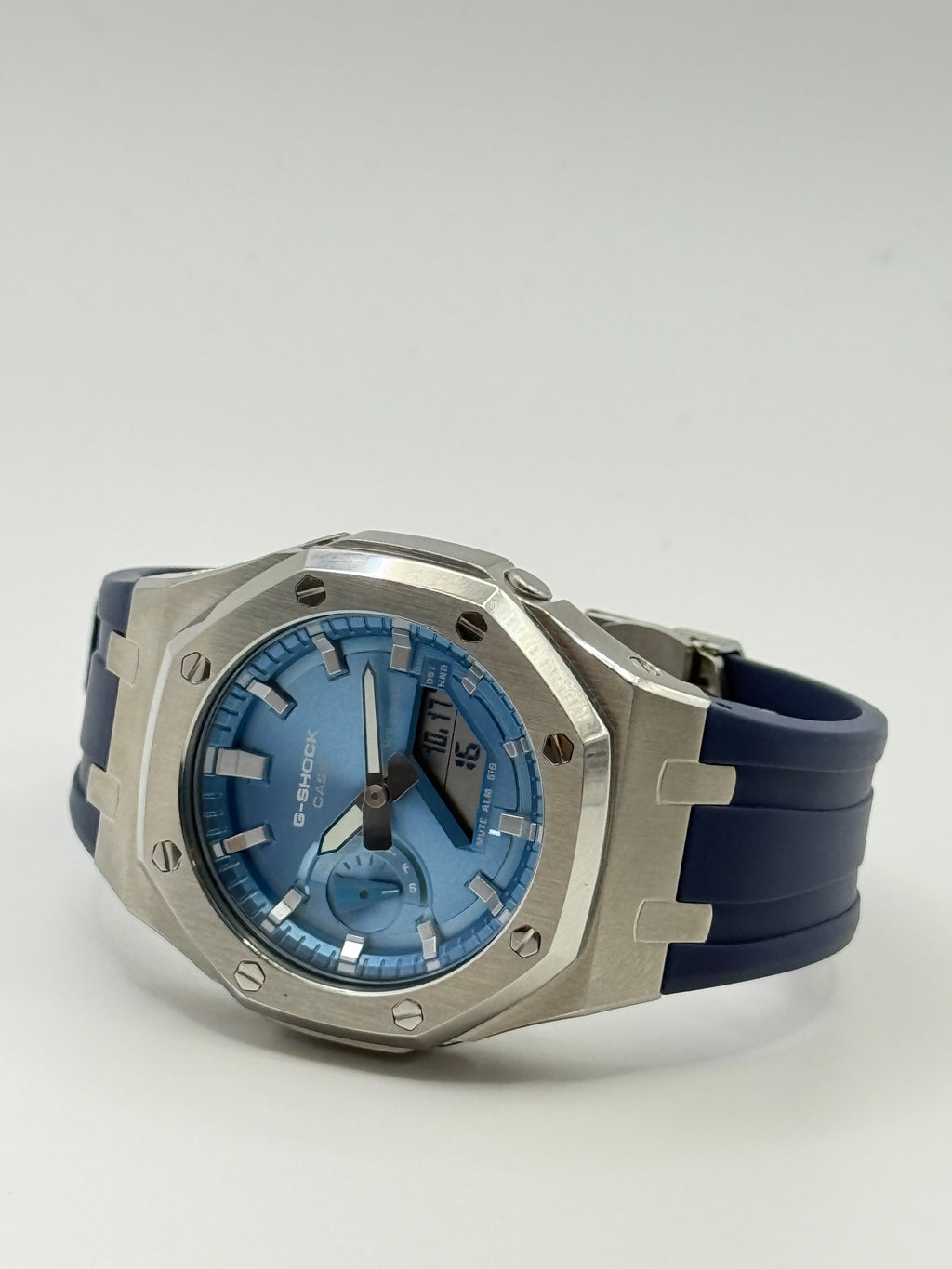 Casio G-Shock CasiOak Custom – Ice Blue Edition
