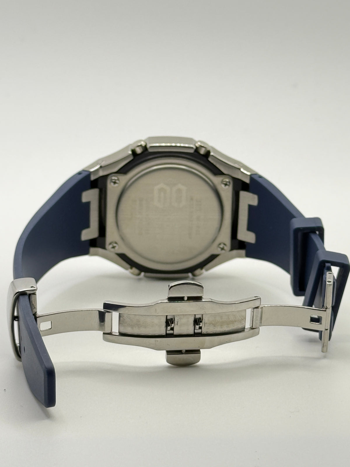 CasiOak G-Shock GA-2100 Custom Mod – Metal Case & Blue FKM Strap