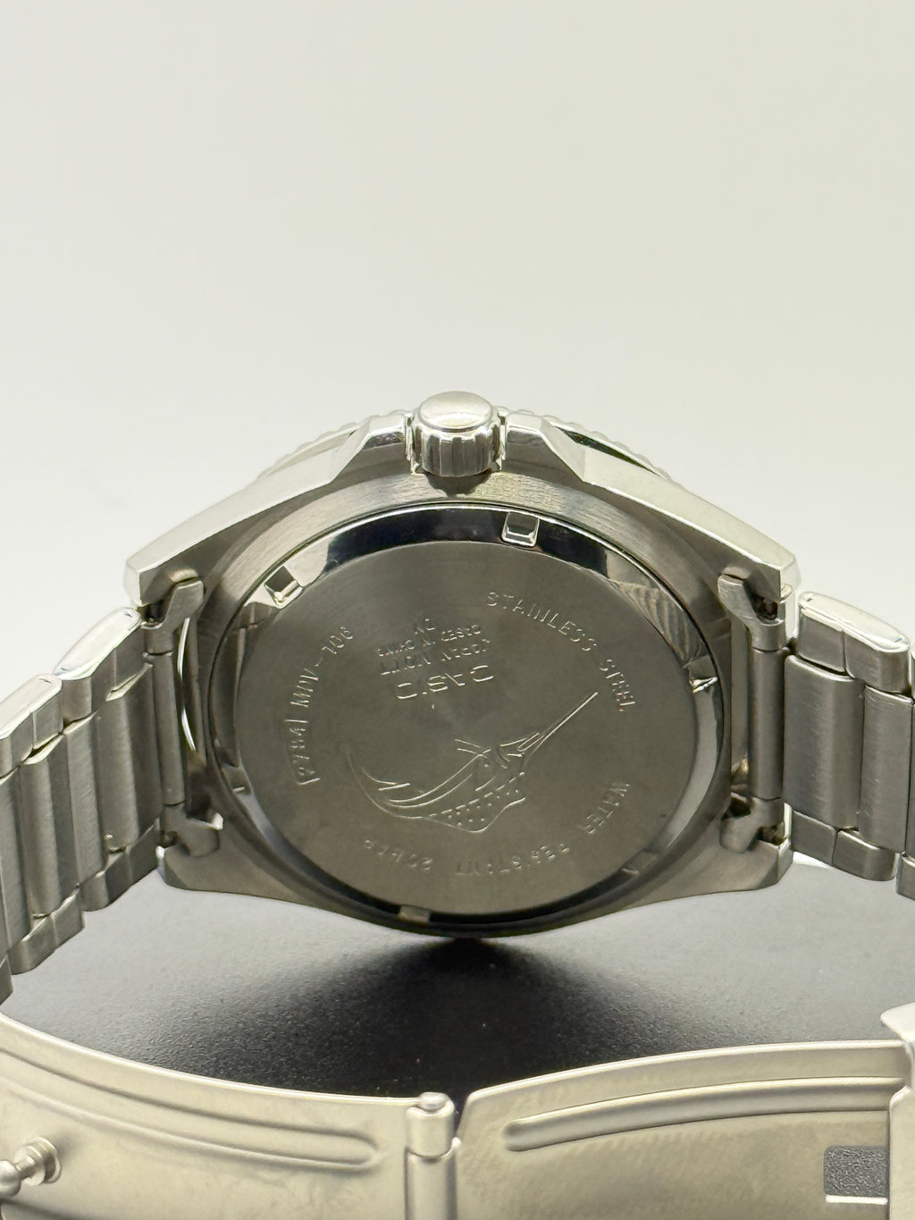 Casio Duro Master Steel – Double Dome Sapphire, 3D Matte Ceramic Bezel, Steel Bracelet